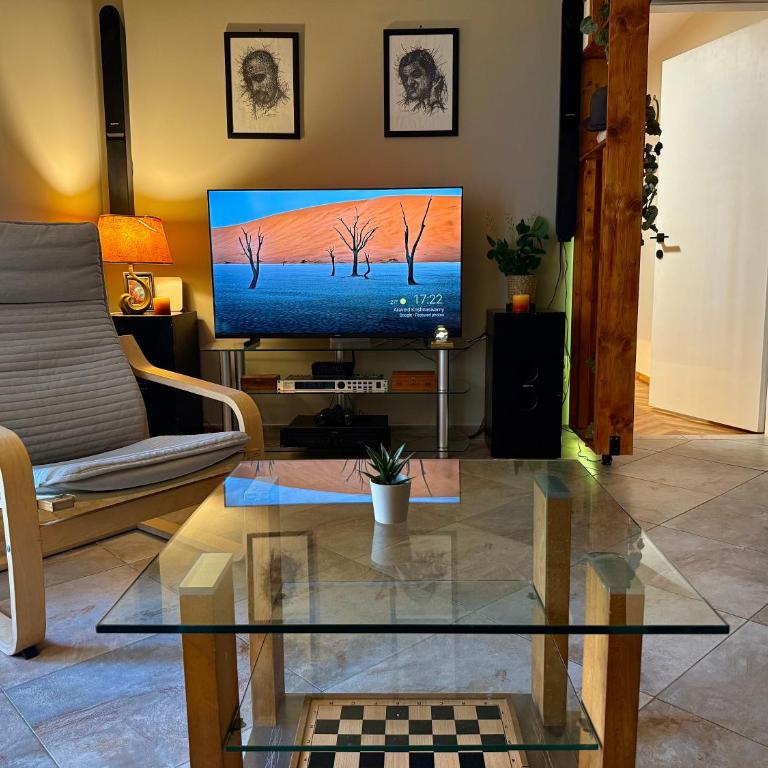 Spin Inn - Two-Bedroom House - 2