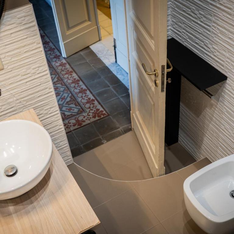 Celeste Rooms - Boutique B&B with Breakfast near Via Etnea - Double Room with Private Bathroom - 10