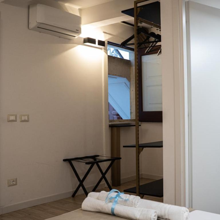 Celeste Rooms - Boutique B&B with Breakfast near Via Etnea - Standard Double Room - 8
