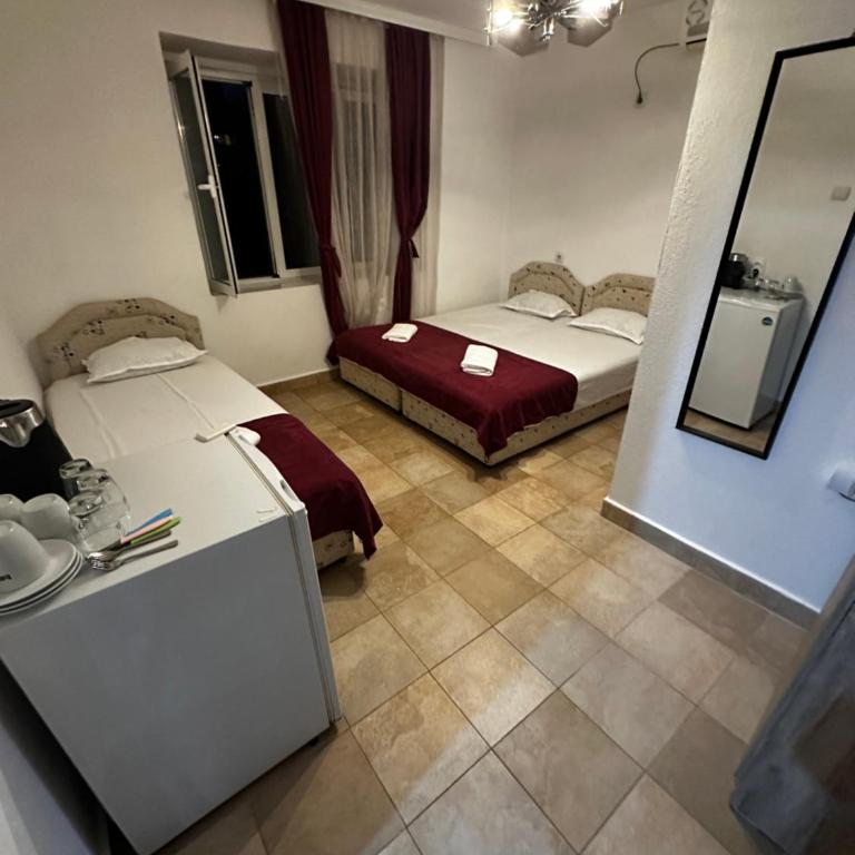 Sara s Apartments - Dvokrevetna Soba sa Bračnim Krevetom - 3