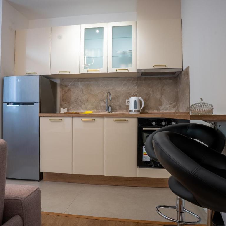 Urban Base - One-Bedroom Apartment - 18