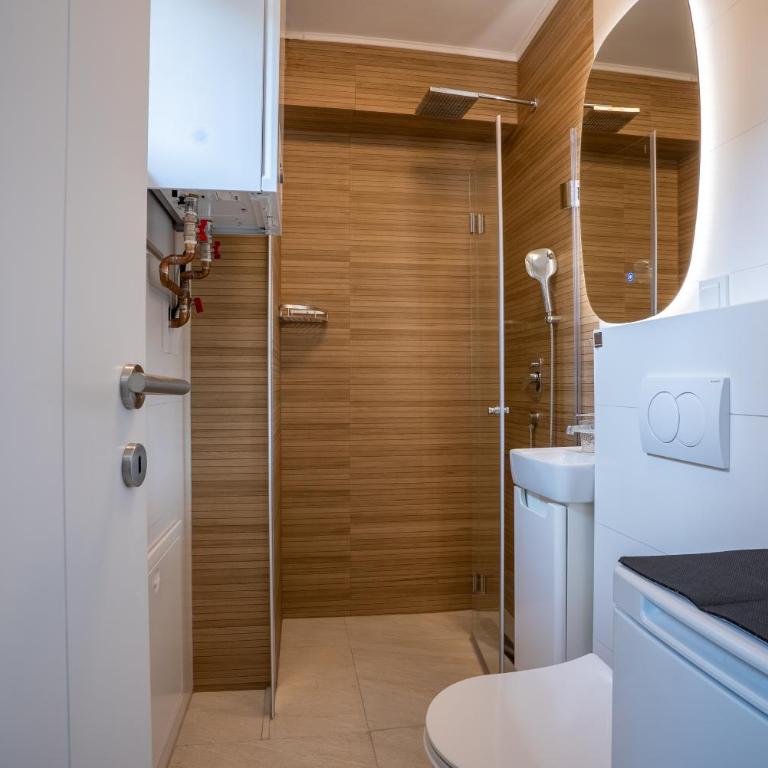 Urban Base - One-Bedroom Apartment - 15