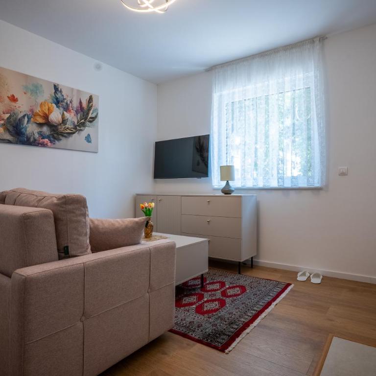 Urban Base - One-Bedroom Apartment - 11