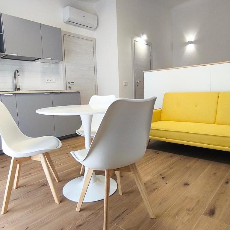 Va' Pensiero Apartments - Monolocale con Balcone - 2