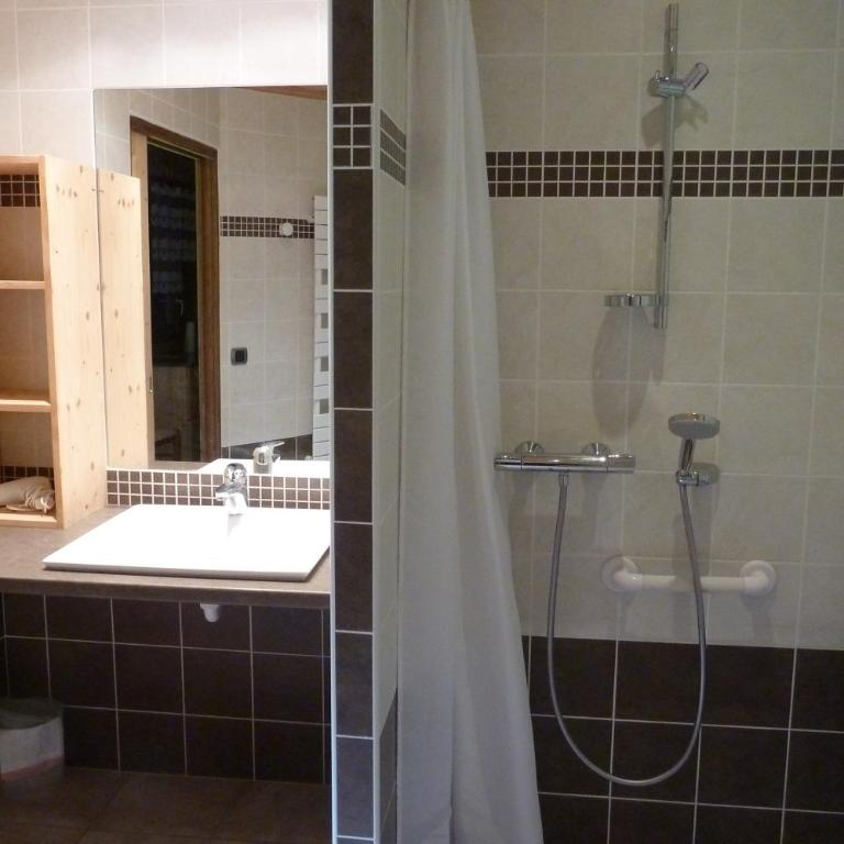 Chalet "les Arcosses" - Appartement Rez de chaussee - Label Handicap - 18