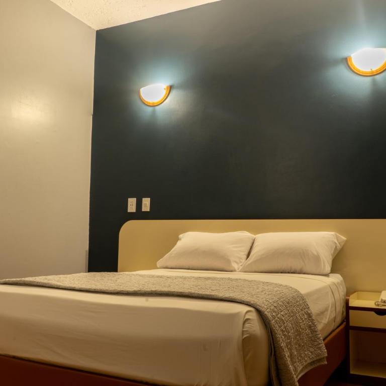 Hotel El Arroyo - Superior Double Room - 3
