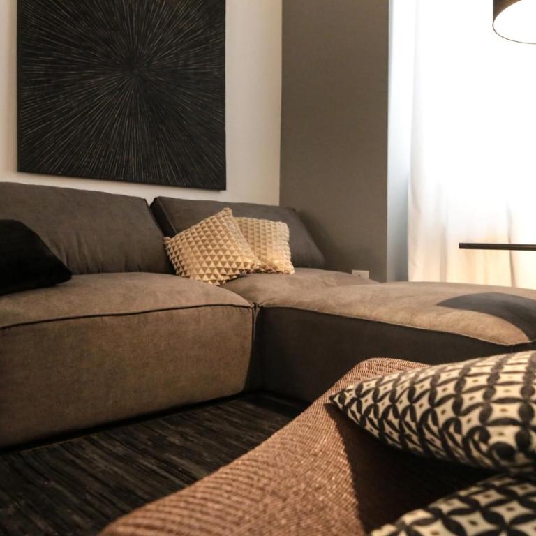 Urban Central Suites - One-Bedroom Apartment - 19