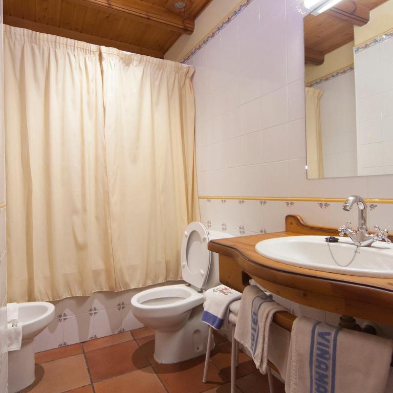 Hotel Villa de Torla - Habitación Doble - 2 camas - 4