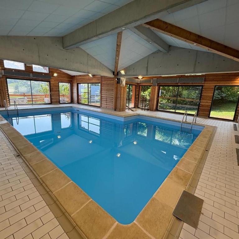 Appartement 4 pièces avec piscine couverte à Combloux - Appartement 3 Chambres - 18