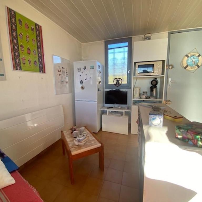T3 Mezzanine avec Piscine à 200m de la Plage, Parking Inclus - 6 Pers - FR-1-795-2 - Apartamento - 6