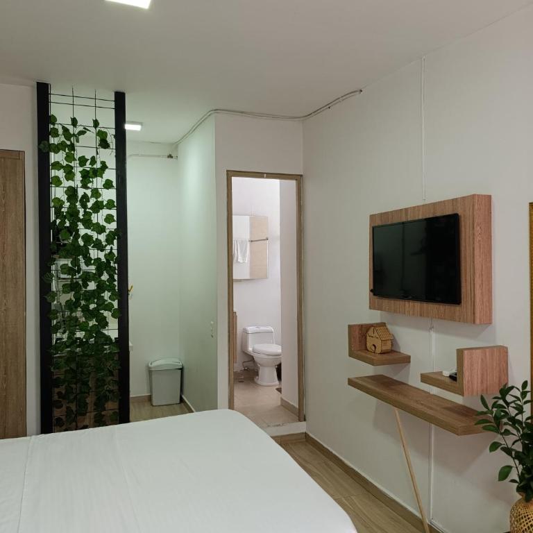 Apartahotel Provenza II - Apartment with Park View - 8