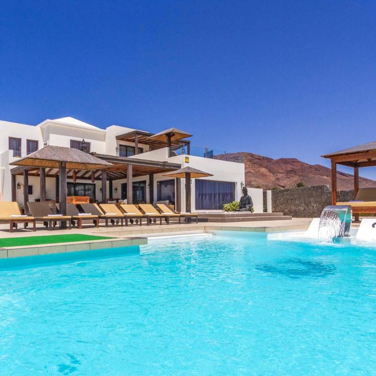 Villa Buddha - Six-Bedroom Villa - 7