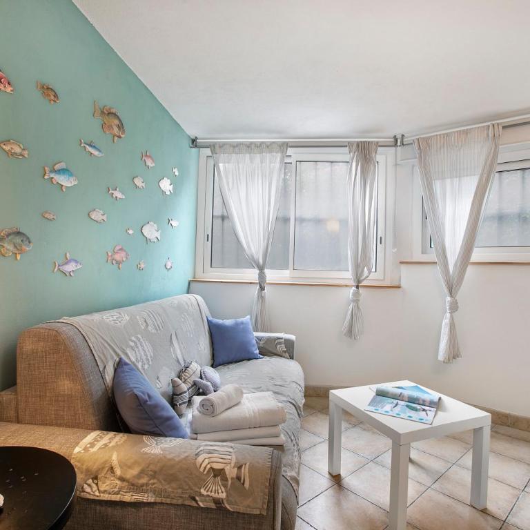 Sea Breeze Garavan Apt Villa New York - Happy Rentals - Apartment - 11