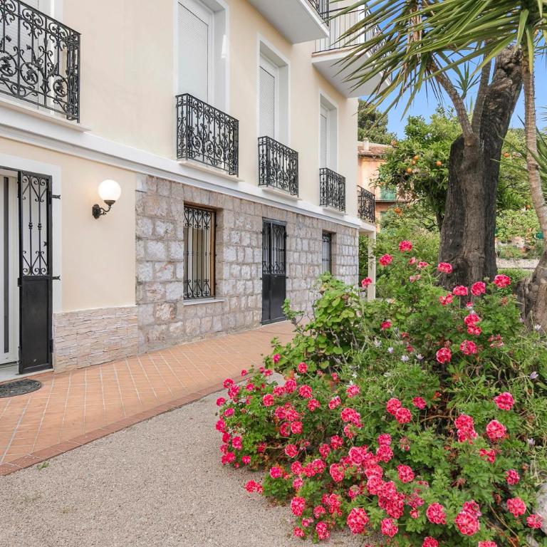 Sea Breeze Garavan Apt Villa New York - Happy Rentals - Apartment - 21