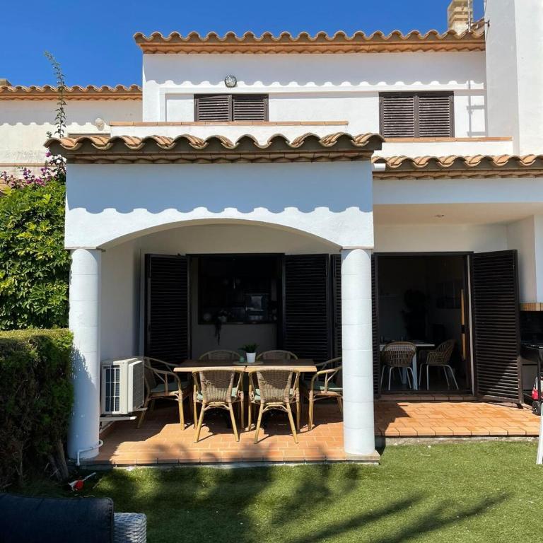 Cozy Spanish house with sea view and pool - Three-Bedroom House - 1