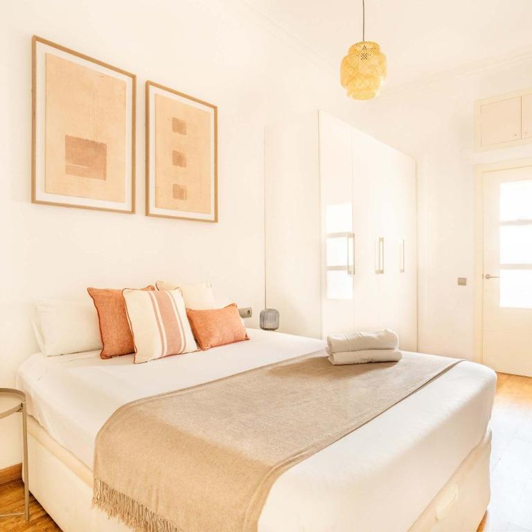 The Collection Barcelona - Pl Universitat Bright and cozy 2BD - 2BTH - Apartment - 14