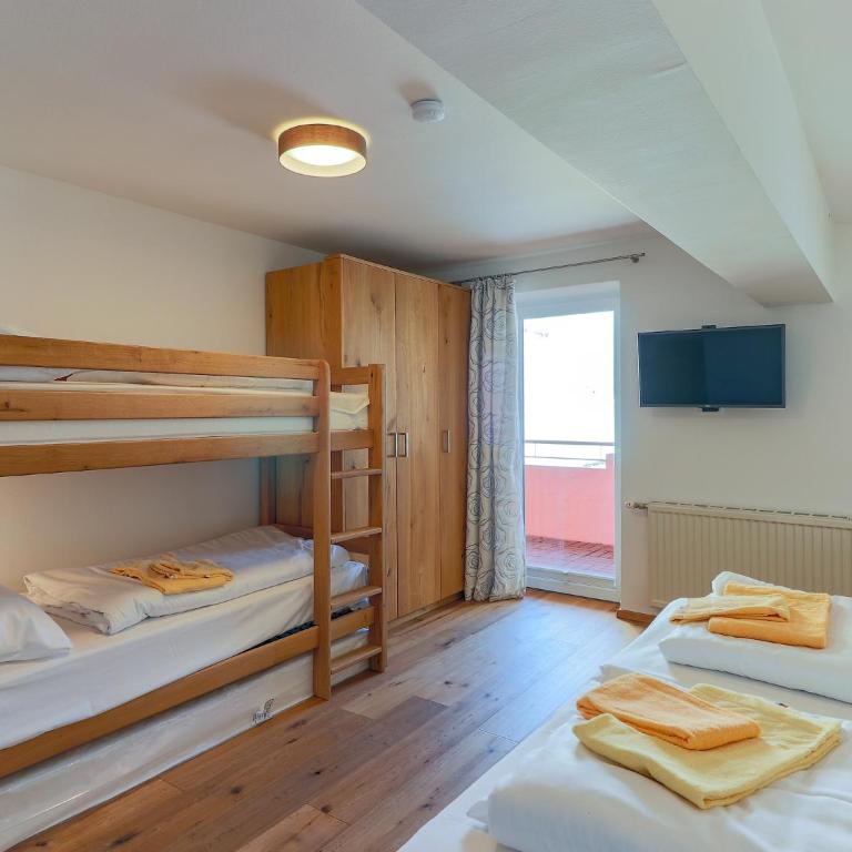 Luxurious Holiday Home in Krimml with Sauna - Ferienhaus mit 6 Schlafzimmern - 19
