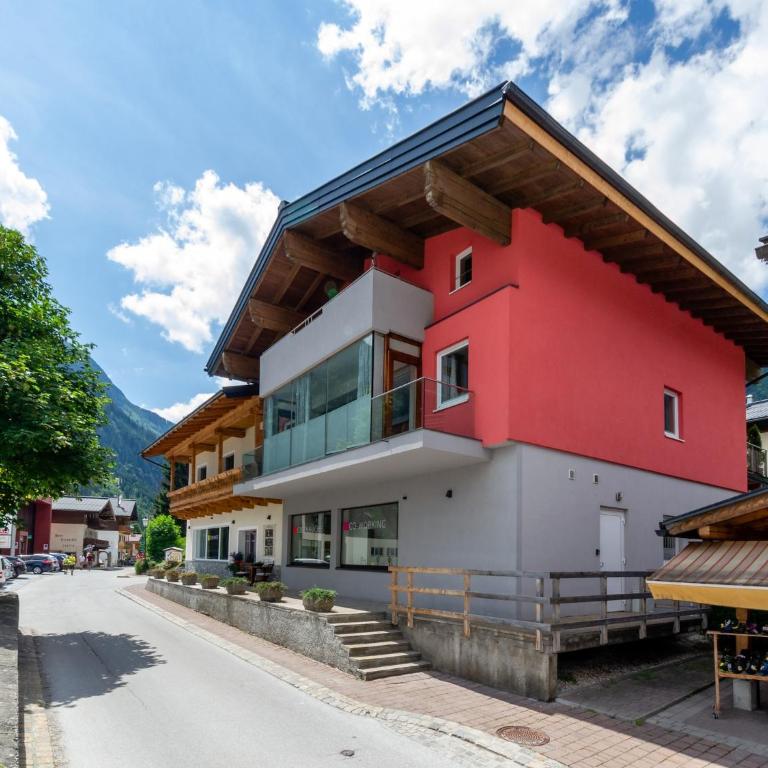 Luxurious Holiday Home in Krimml with Sauna - Ferienhaus mit 6 Schlafzimmern - 2