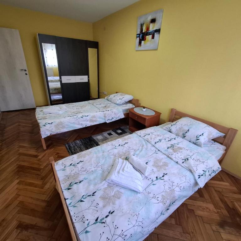 DMB Apartments - Two-Bedroom Apartment - 4