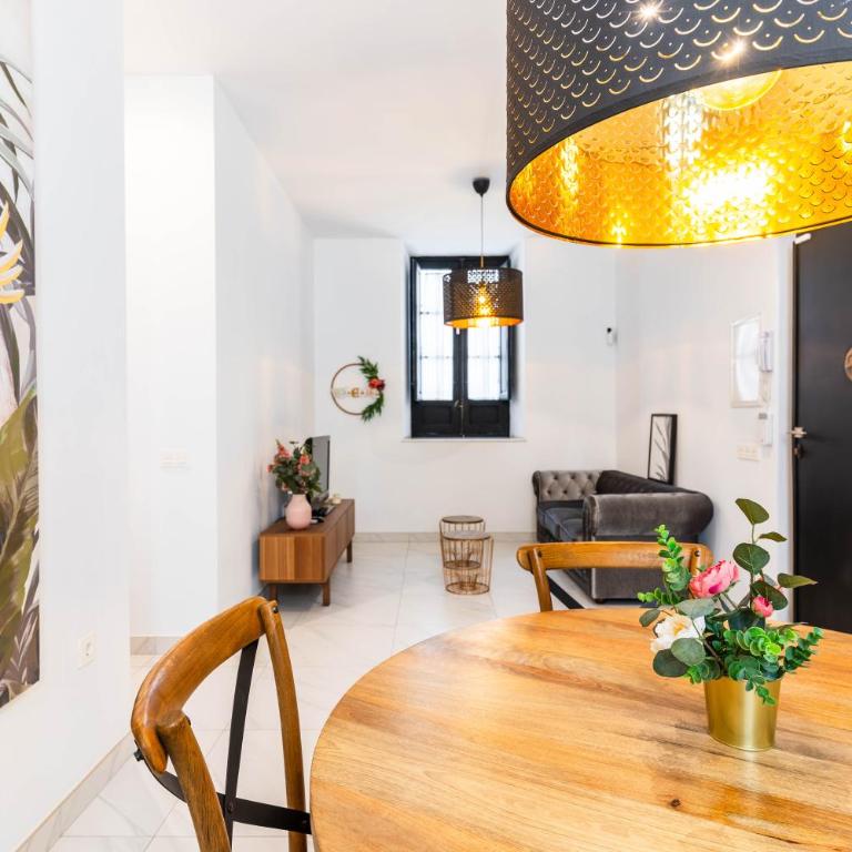 Center Almeria by Expoholidays - Apartamento Familiar de 2 dormitorios - 48