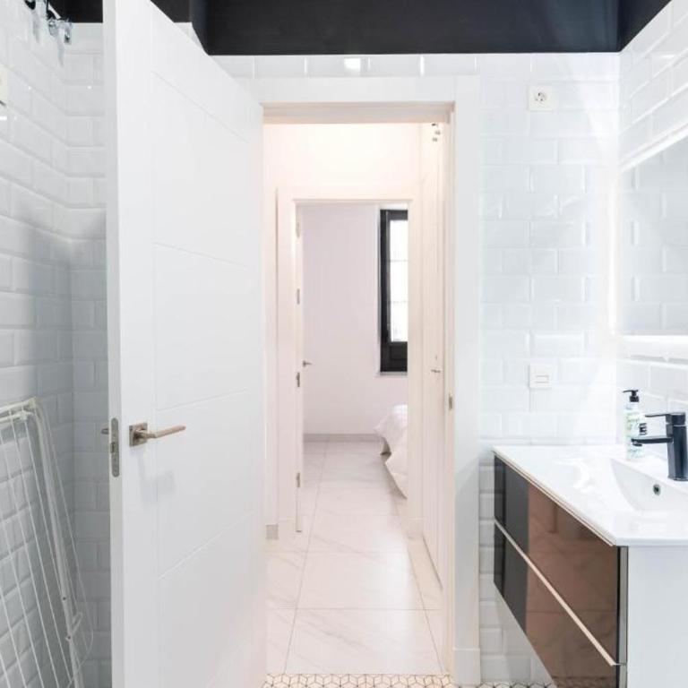 Center Almeria by Expoholidays - Apartamento Familiar de 2 dormitorios - 50