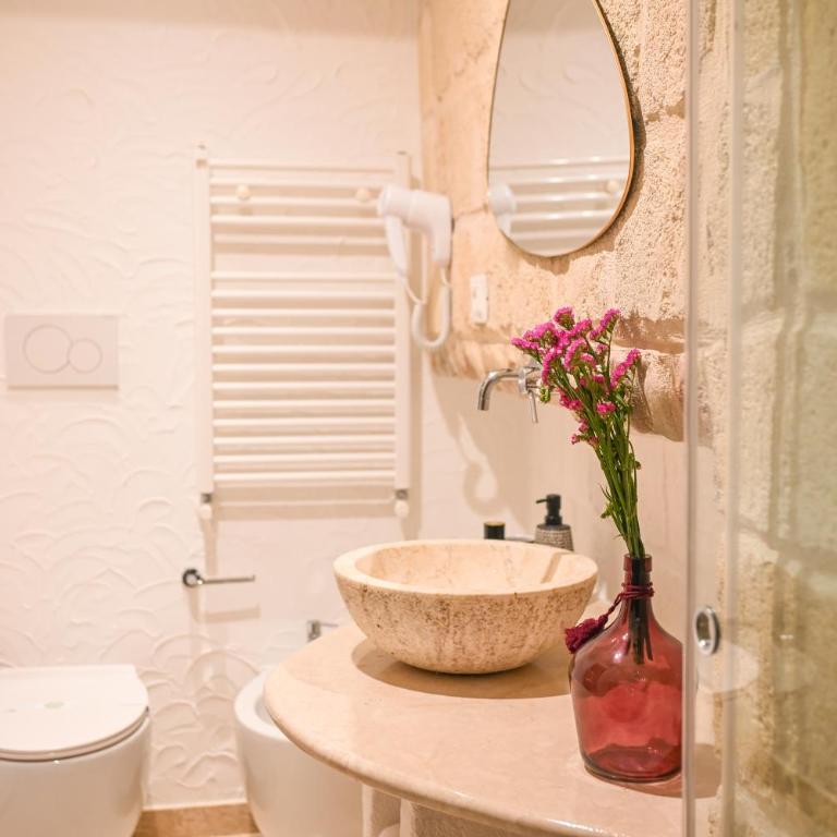 Sea Suites by Villa Experiences Puglia - Camera Matrimoniale con Vasca Idromassaggio - 16