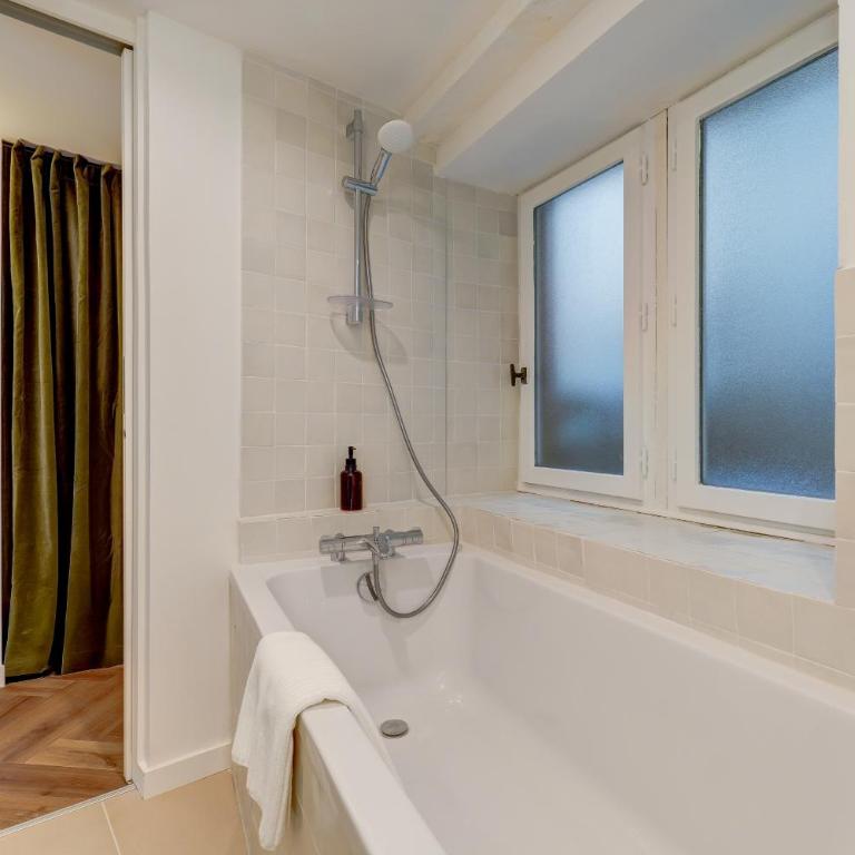Le Velours 2 bedrooms 4 beds central - Two-Bedroom Apartment - 15