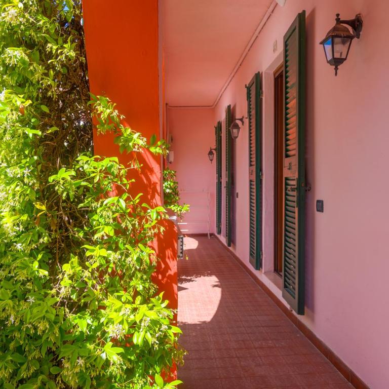 Villa Gaia - Camera Matrimoniale/Doppia con Letti Singoli con Bagno - 8