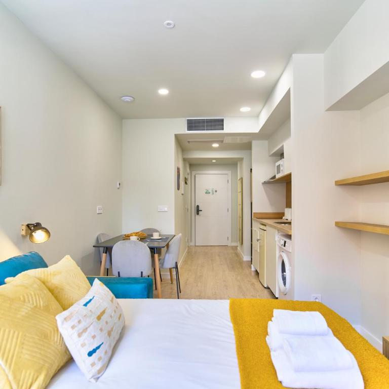 Apartamentos Olivia by gaiarooms - Estudio con sofá cama - 1