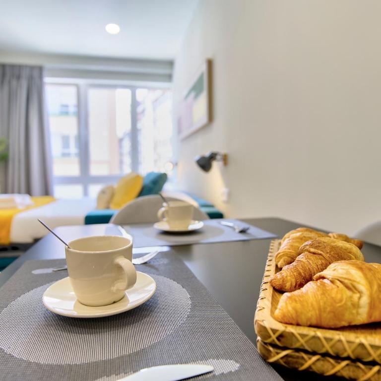 Apartamentos Olivia by gaiarooms - Estudio con sofá cama - 10