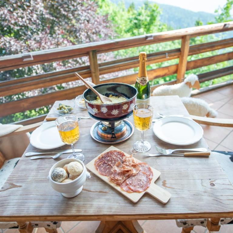 Clouds Studio Alpin Luxury View and Pool - Apartment mit 1 Schlafzimmer, Balkon und Bergblick - 12
