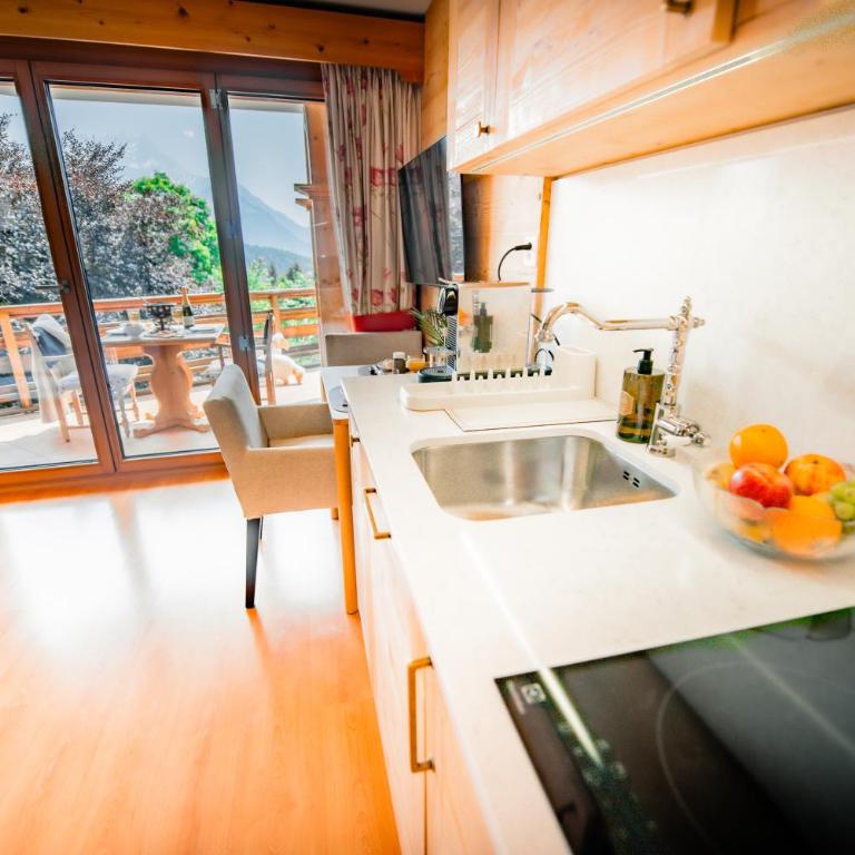 Clouds Studio Alpin Luxury View and Pool - Apartment mit 1 Schlafzimmer, Balkon und Bergblick - 8