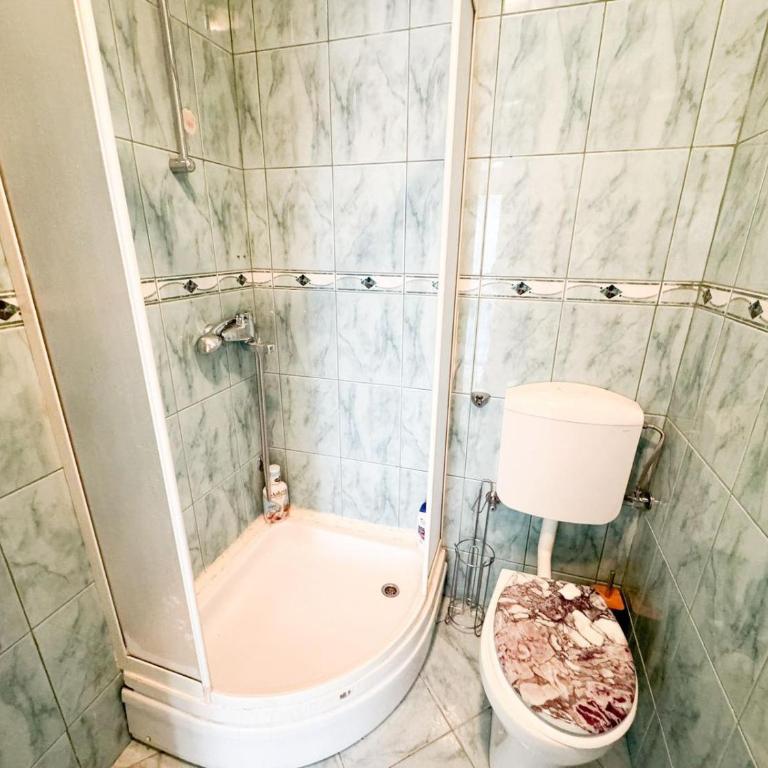 Forest Central Sarajevo - One-Bedroom Apartment with Park View - 26