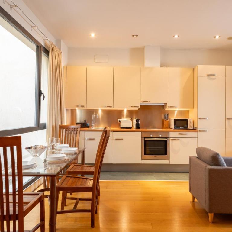 La Maestranza Charming one or two bedrooms Apartments by OCityzen - One-Bedroom Apartment - 11