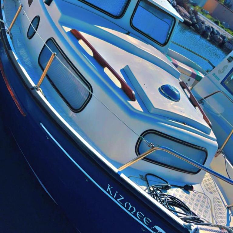 Docked boat - Mobile Home - 1