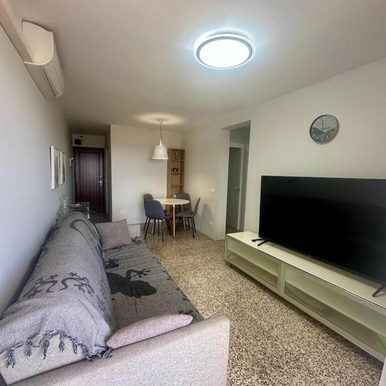 Seaside Two Bedroom Apartment - Apartamento de 2 dormitorios con balcón y vistas al mar - 5