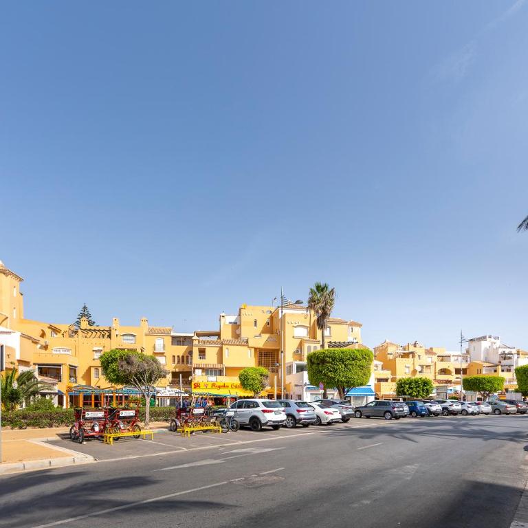AlmeriaSuite Playa Serena Roquetas - Two-Bedroom Apartment with Terrace - 26