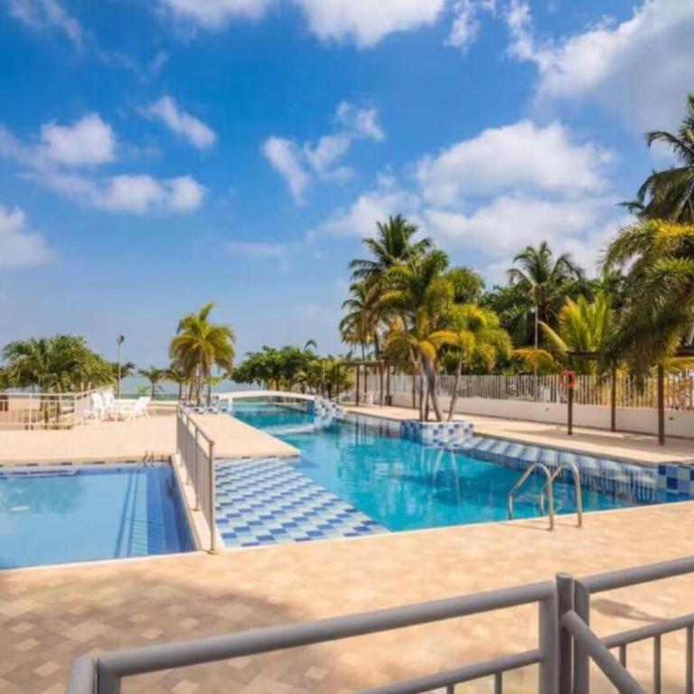 Apto De 3 Hab con Vista y Salida directa Al Mar en Coveñas - Three-Bedroom Apartment - 26