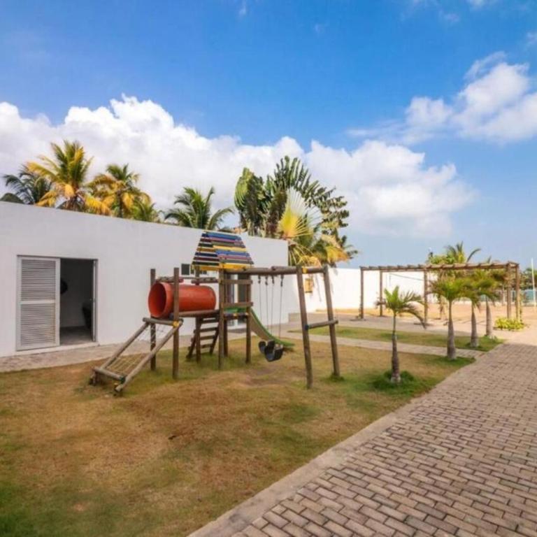 Apto De 3 Hab con Vista y Salida directa Al Mar en Coveñas - Three-Bedroom Apartment - 30