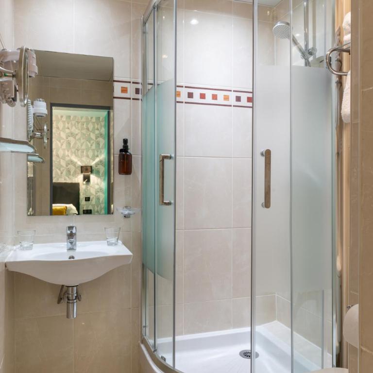 Hotel Elysée Etoile - Chambre Double - 7