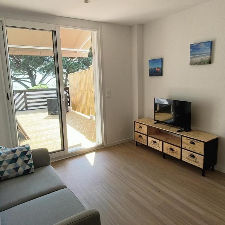 Appartement Vue Bassin - Appartement 2 Chambres - Vue sur Mer - 5