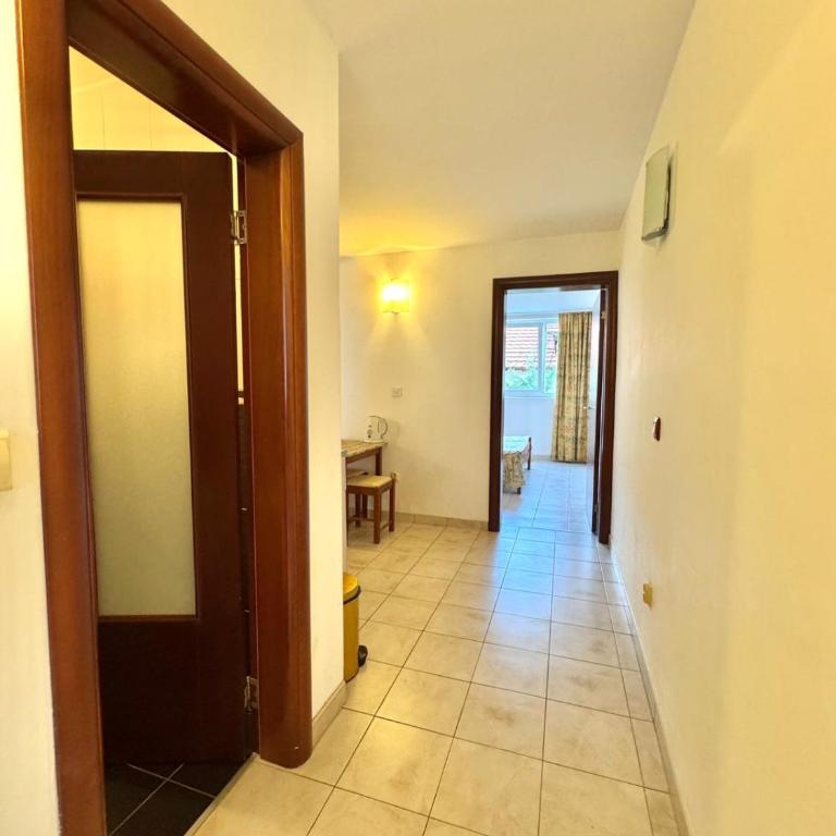 The Four Fish - Two-Bedroom Apartment - 6