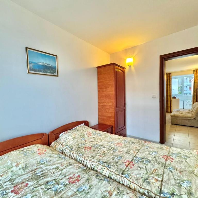 The Four Fish - Two-Bedroom Apartment - 14