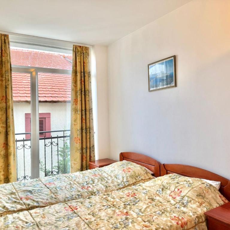 The Four Fish - Two-Bedroom Apartment - 18