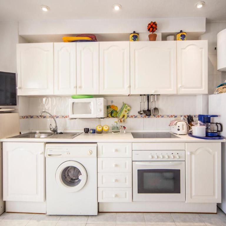 Gorgeous Apartment In Alcossebre - Apartamento - 3