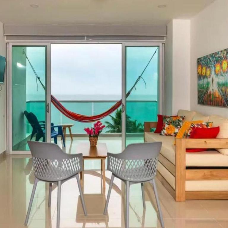 Apto De 3 Hab con Vista y Salida directa Al Mar en Coveñas - Three-Bedroom Apartment - 2