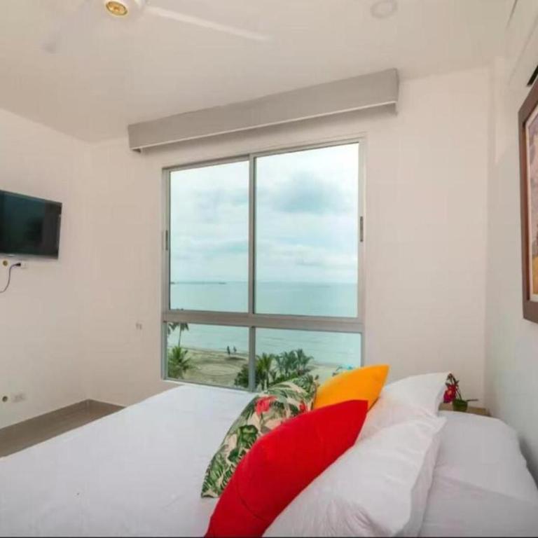 Apto De 3 Hab con Vista y Salida directa Al Mar en Coveñas - Three-Bedroom Apartment - 15