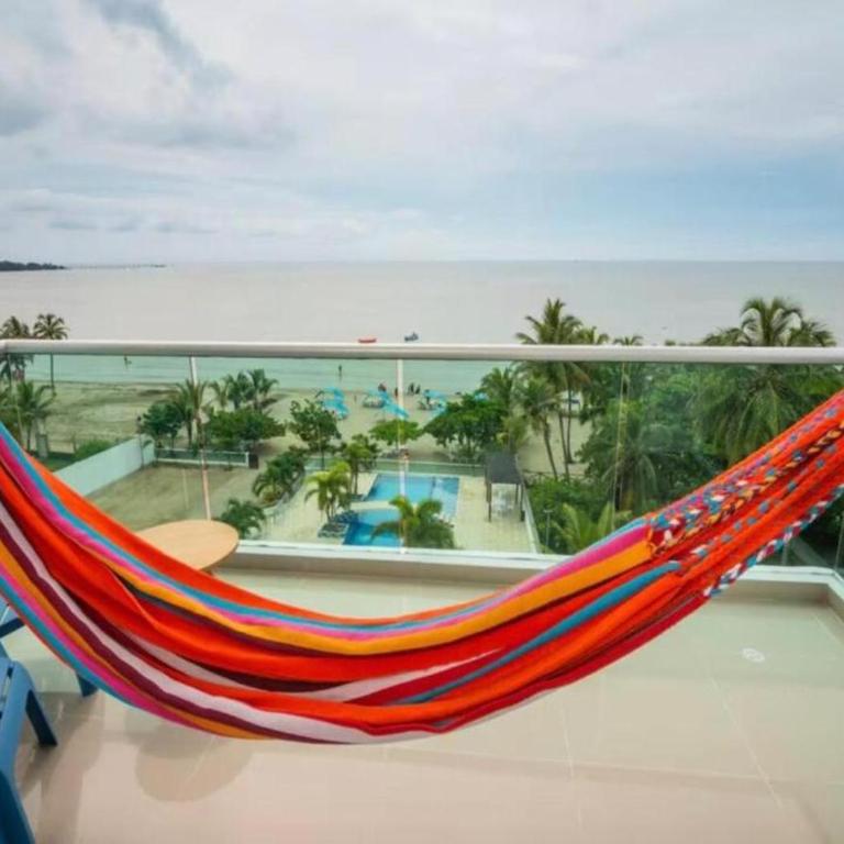Apto De 3 Hab con Vista y Salida directa Al Mar en Coveñas - Three-Bedroom Apartment - 1