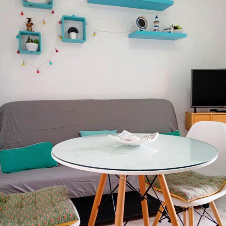 Bright studio with Pool, Torrecilla Beach - Apartamento de 1 dormitorio - 4