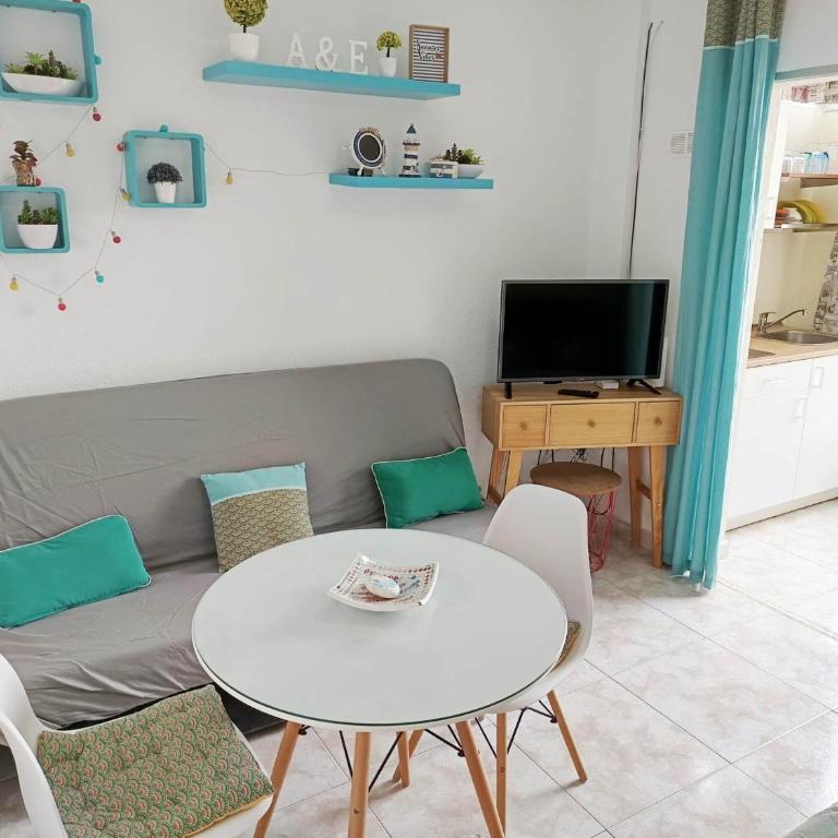 Bright studio with Pool, Torrecilla Beach - Apartamento de 1 dormitorio - 6